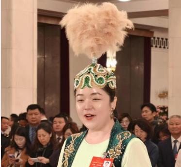 卓娅·巴合提：让文物“传下去”“活起来”，弘扬中华优秀传统文化
